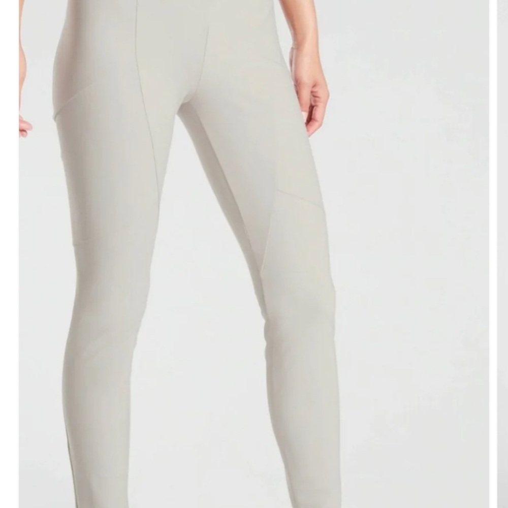 Athleta Women's Stellar City Tights Cream tan Leggings Size 16